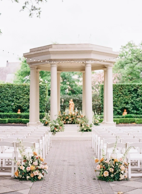 An Outdoor Wedding for Erica and Chris