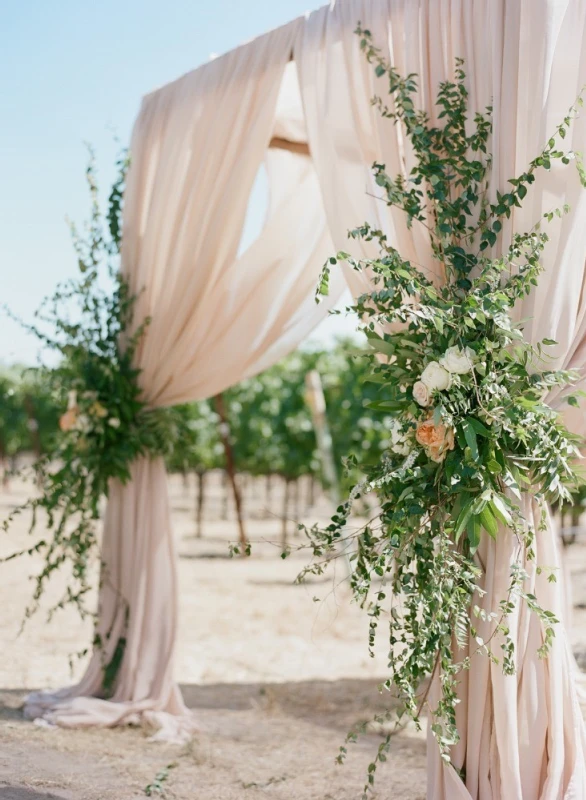 An Outdoor Wedding for Candice and Matt