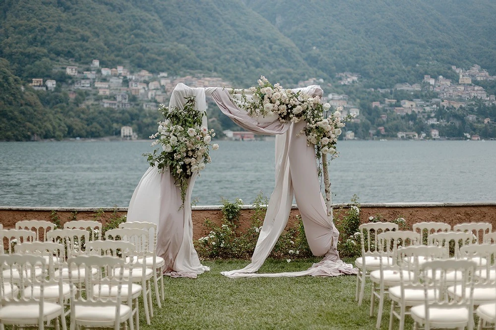 An Outdoor Wedding for Sophie and John