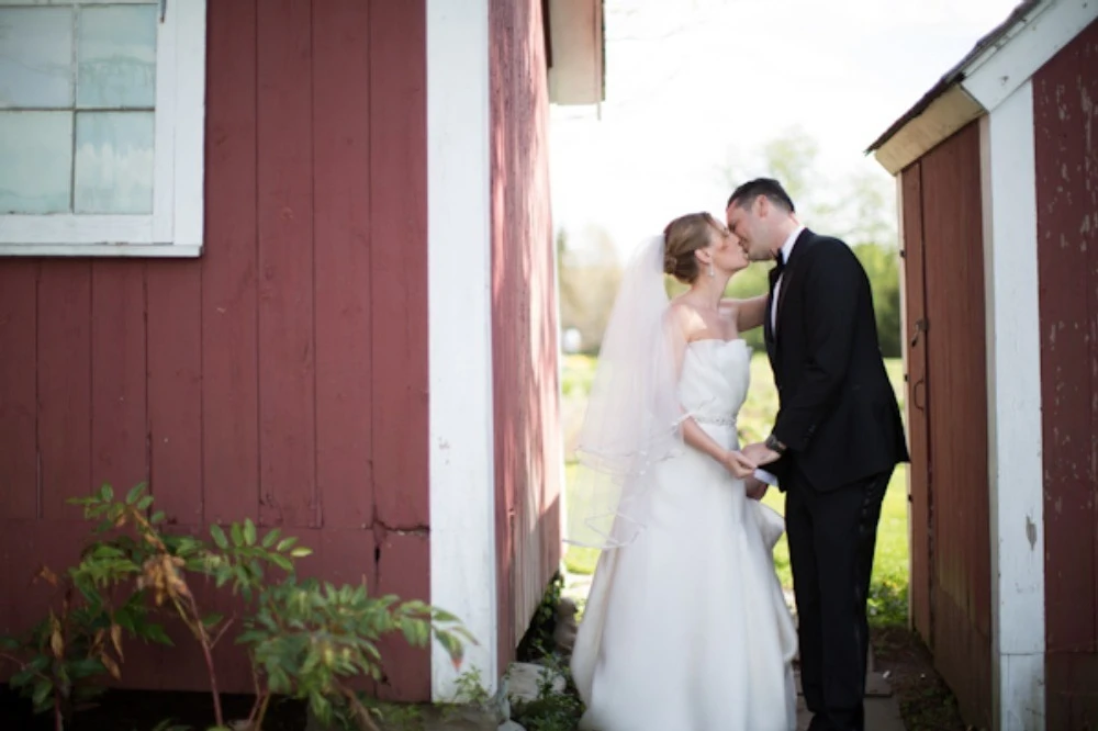 A Wedding for Jennifer and Colin