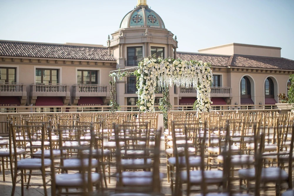 A Wedding for Daisy and Aaron