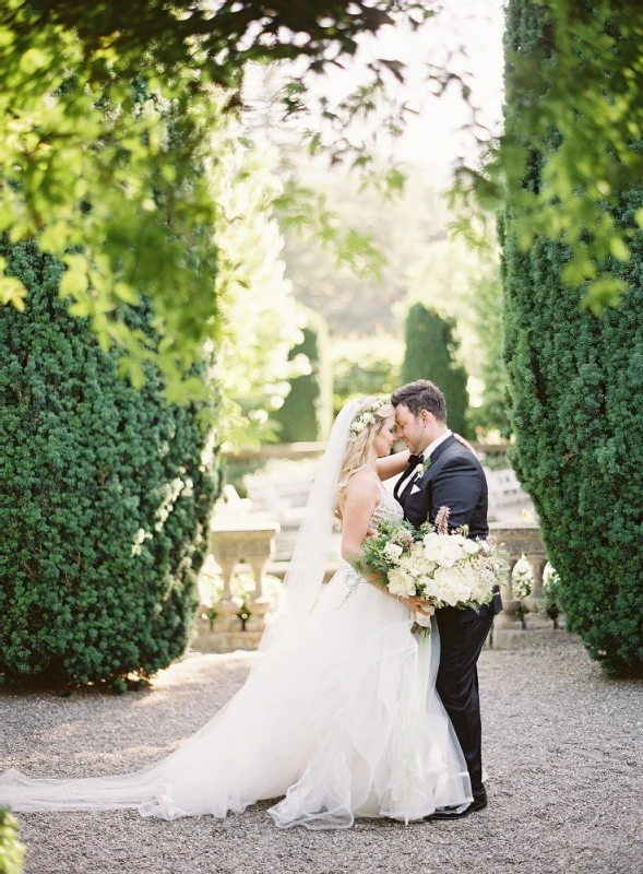 An Outdoor Wedding for Ellen and Morgan