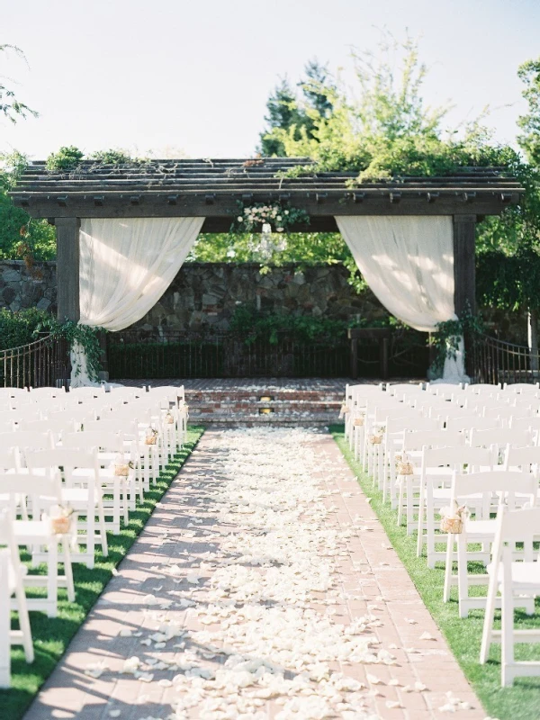 An Outdoor Wedding for Mackenzie and Spencer