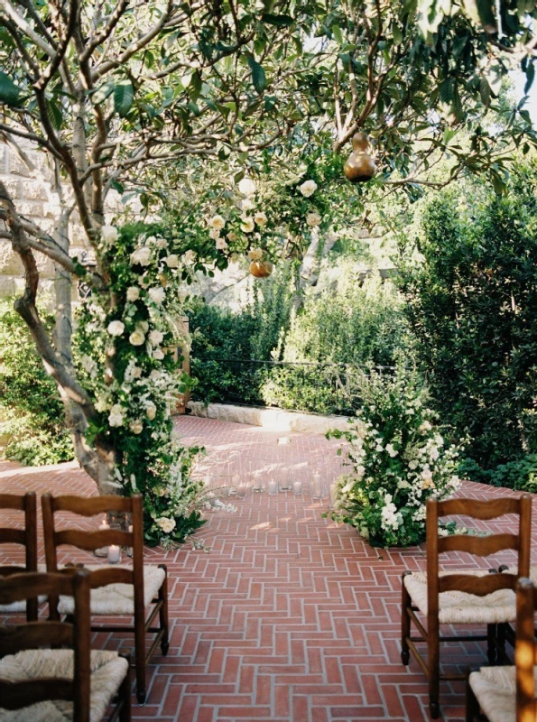 A Vintage Wedding for Beth and Mark