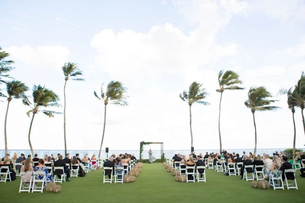 A Beach Wedding for Savannah and Miles