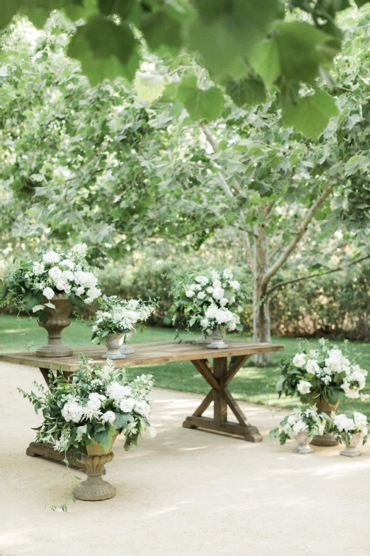 An Outdoor Wedding for Lauren and Boyd