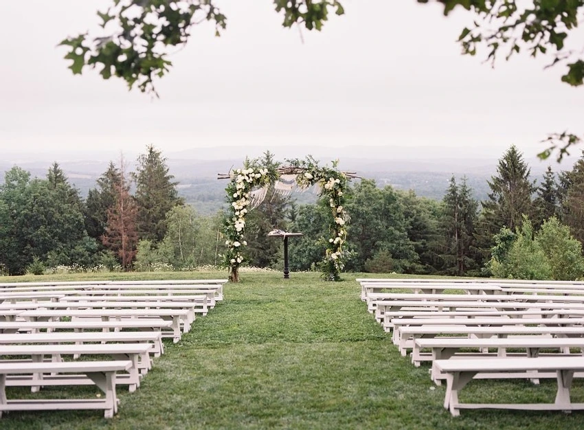 A Classic Wedding for Katie and Alex