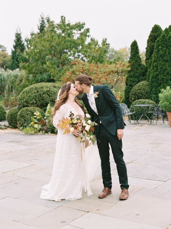 A Garden Wedding for Emily and Scott