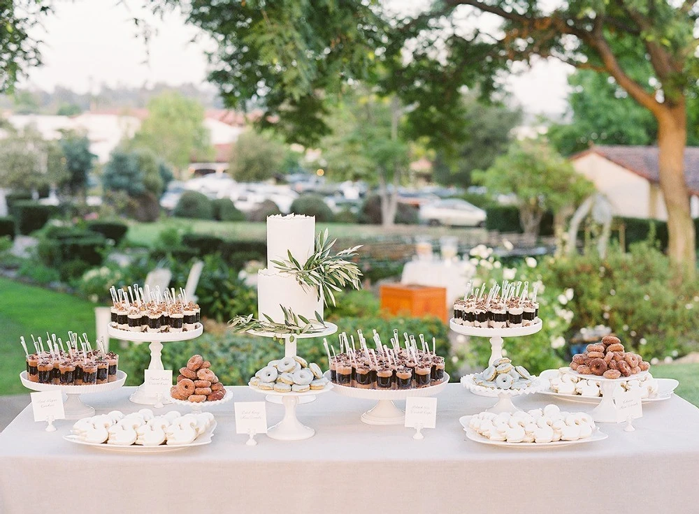 An Outdoor Wedding for Rachel and Corey