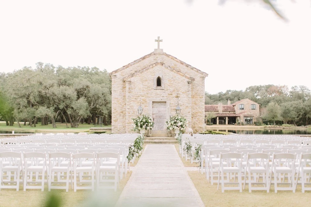 A Classic Wedding for Cassidy and Austin