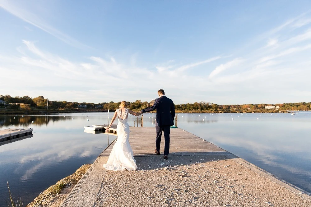 A Classic Wedding for Emily and Drew