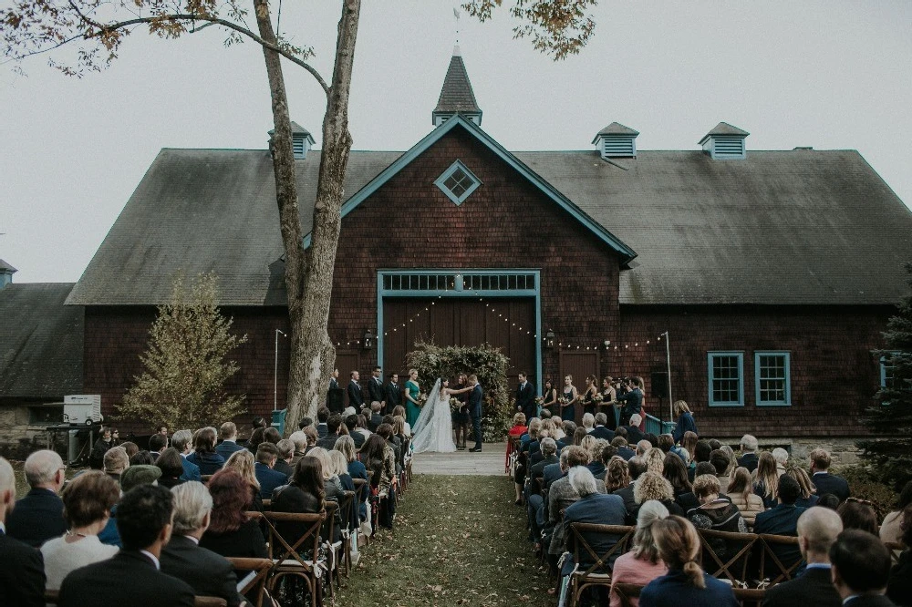 A Classic Wedding for Tory and Alex