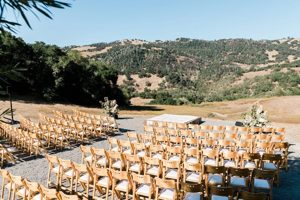 A Classic Wedding for Kira and Andrew