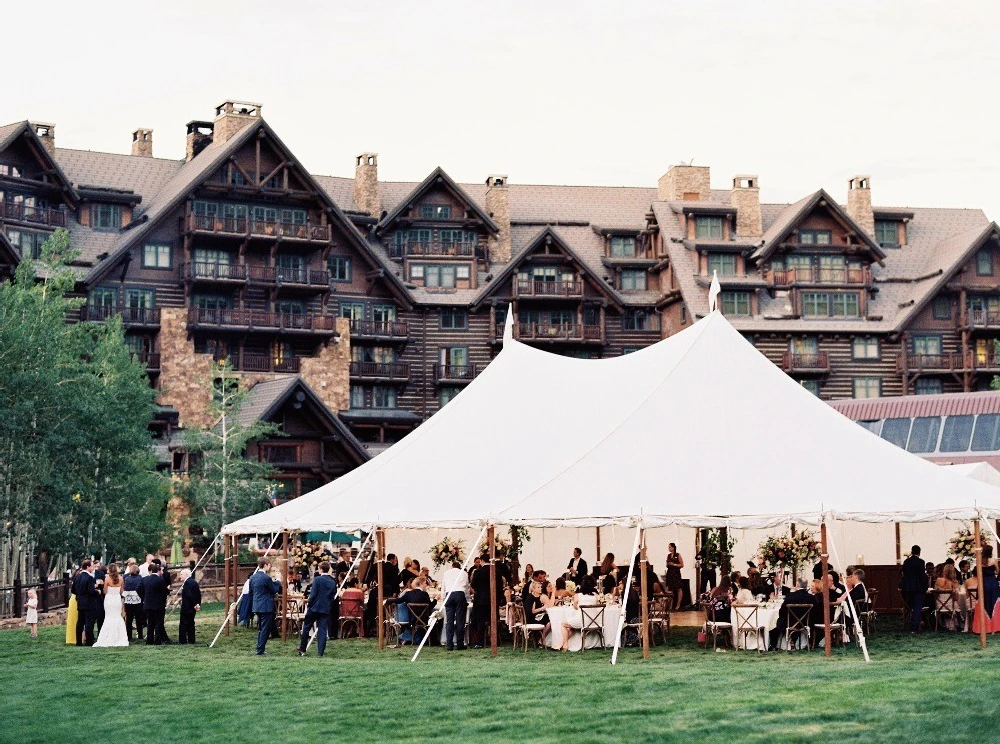 A Classic Wedding for Emily and Taft