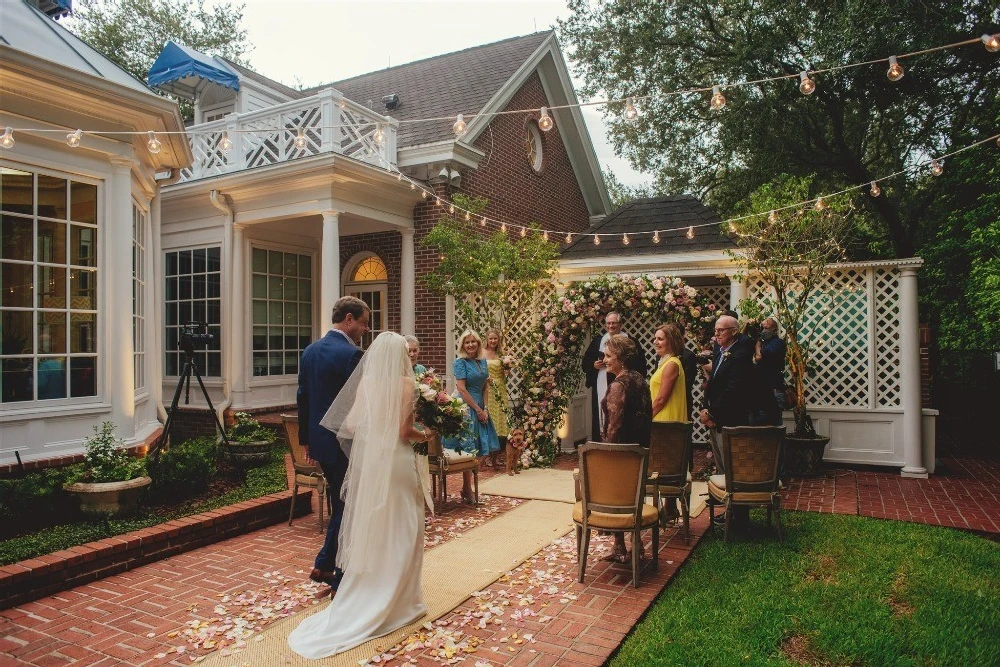 An Outdoor Wedding for Liz and John