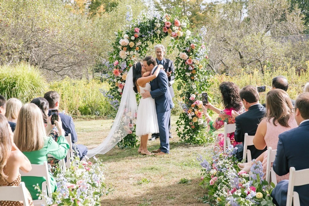 A Garden Wedding for Joyce and Darren