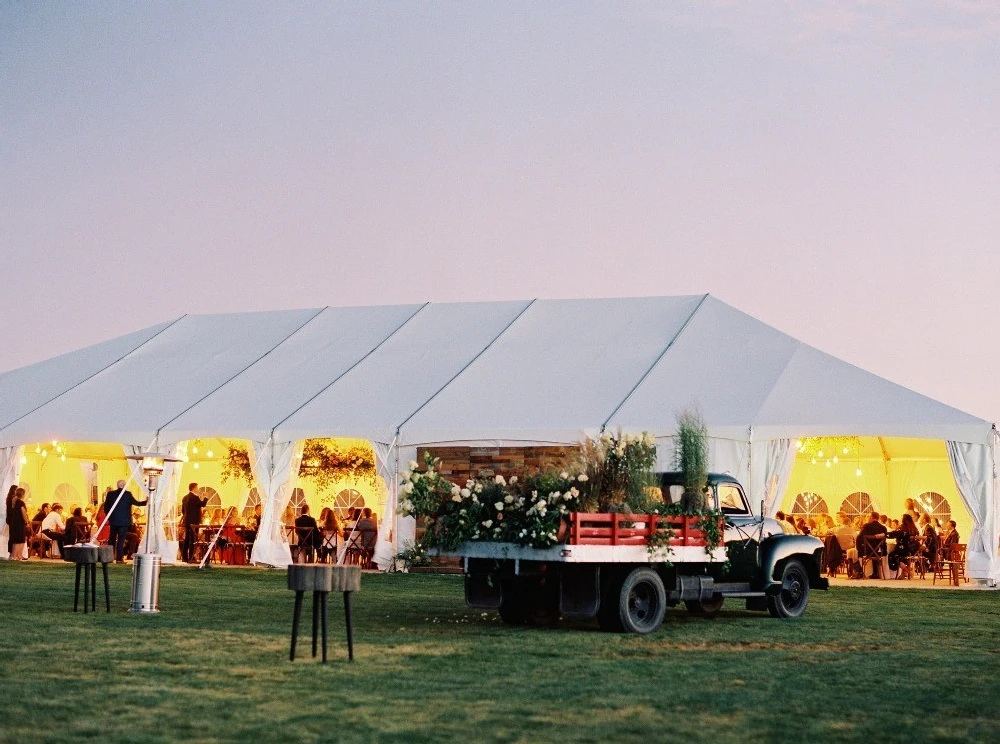 A Country Wedding for Hannah and Will