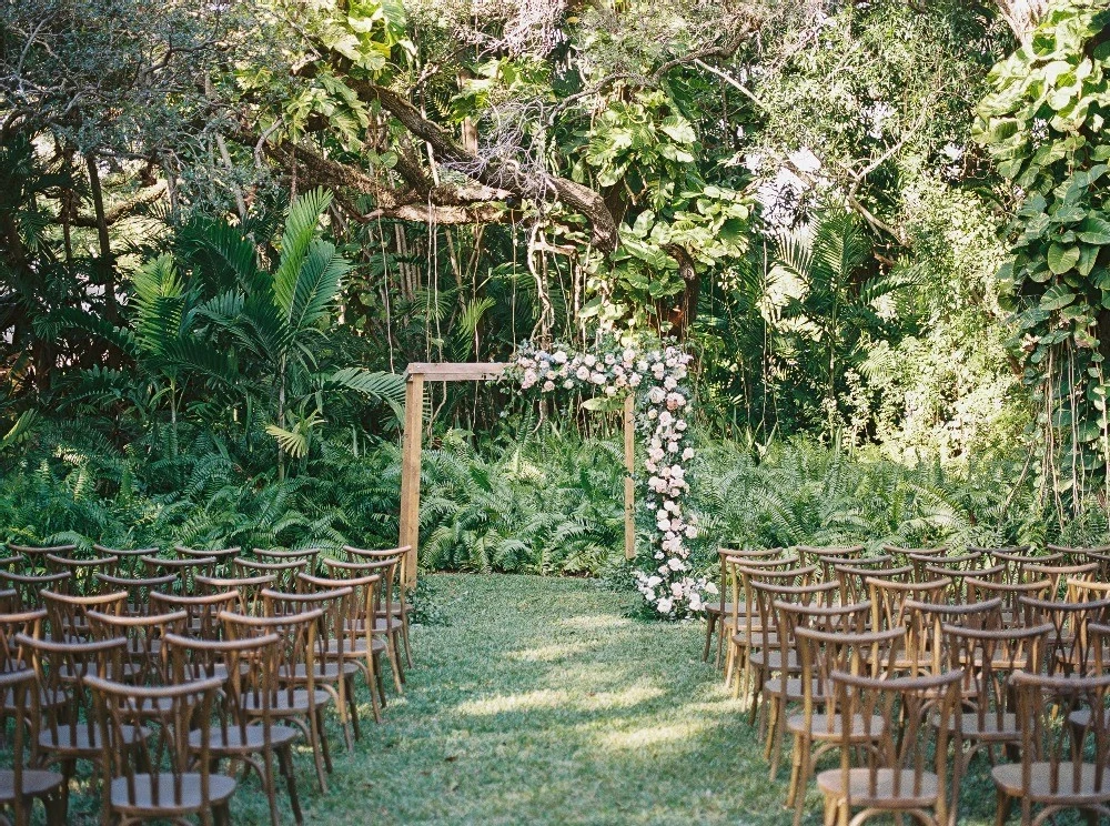 A Garden Wedding for Michelle and Daniel