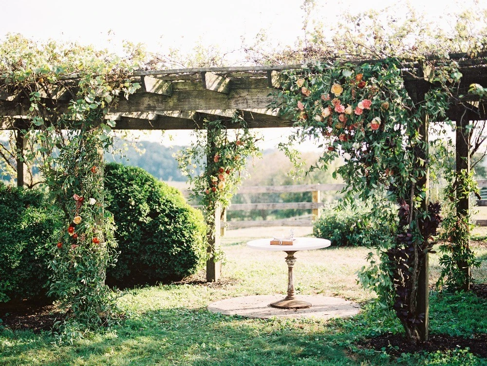 An Outdoor Wedding for Lizzie and Jordan