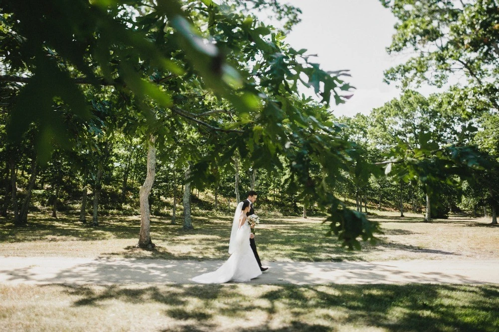 An Outdoor Wedding for Tida and Taylor