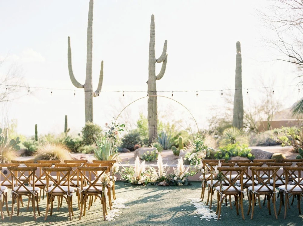 A Desert Wedding for Laura and Joey