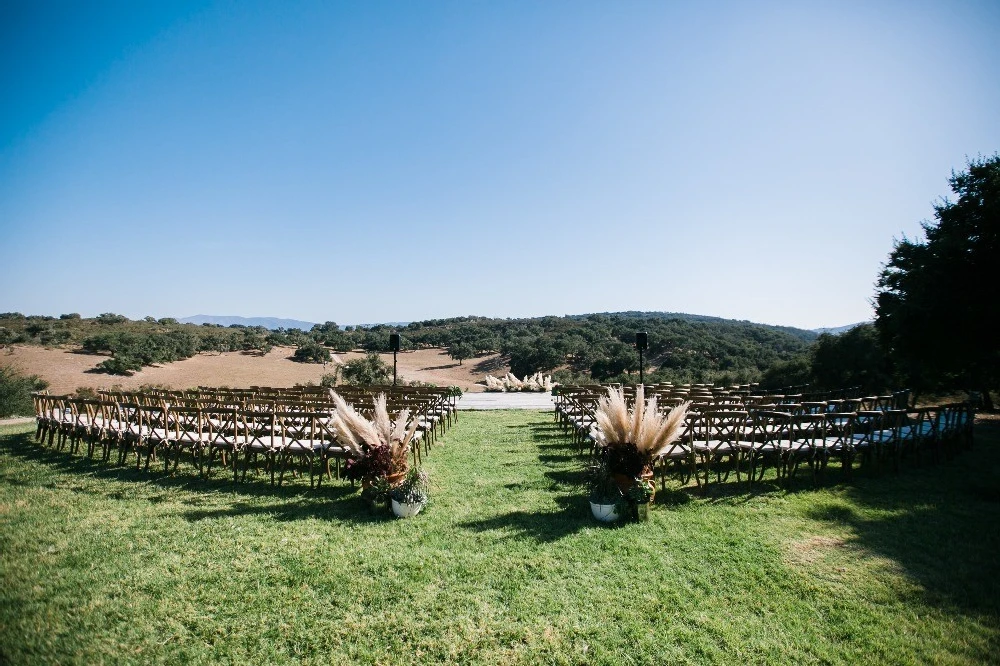 A Rustic Wedding for Moira and Ryan