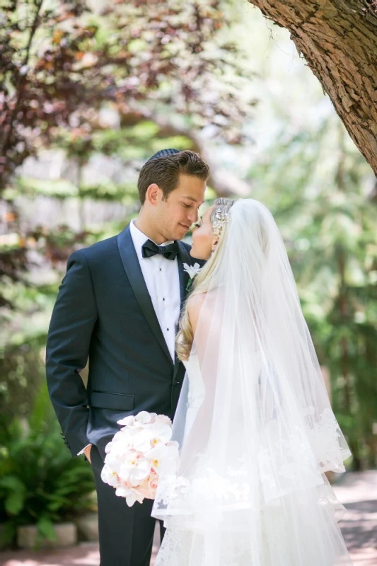 An Outdoor Wedding for Lisa and Alex