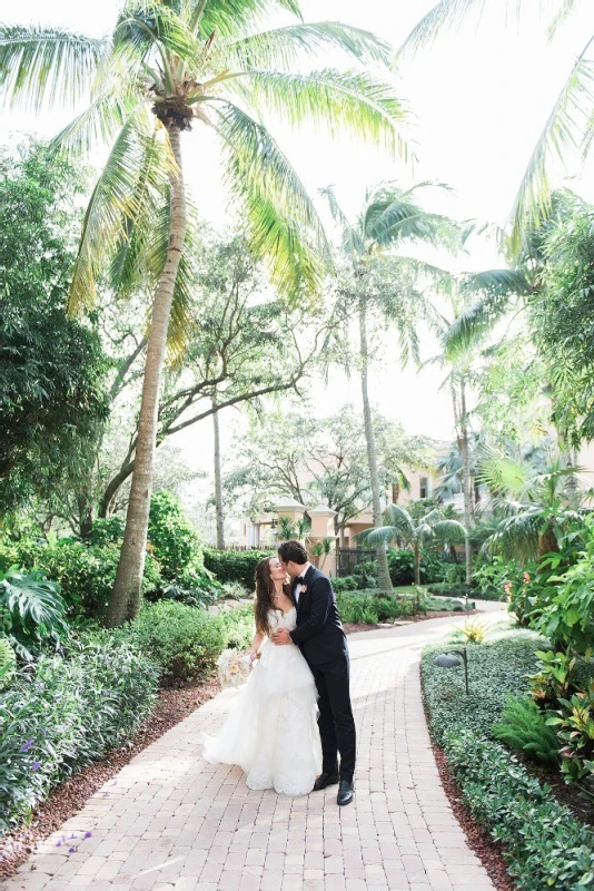 A Beach Wedding for Billie and Jonathan