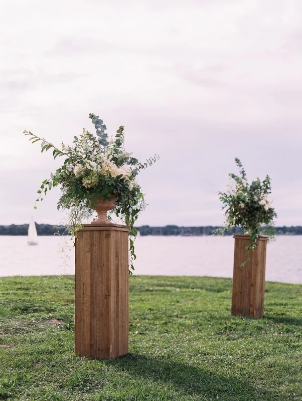 A Classic Wedding for Alexa and Oliver