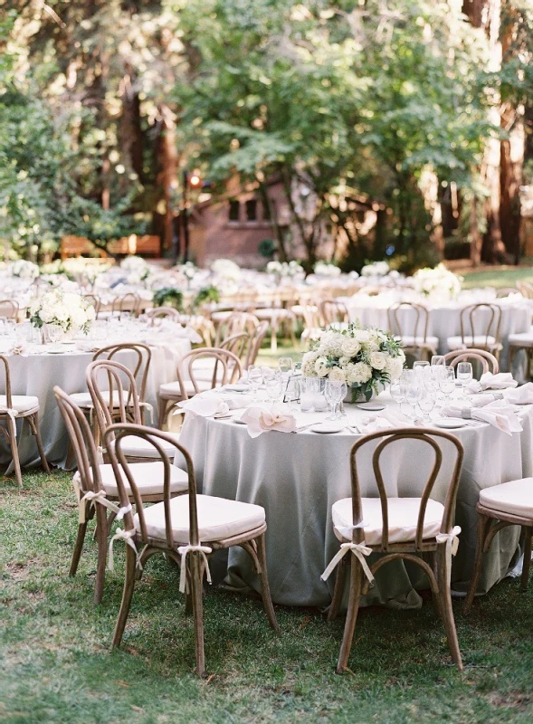 An Outdoor Wedding for Hilary and Joe