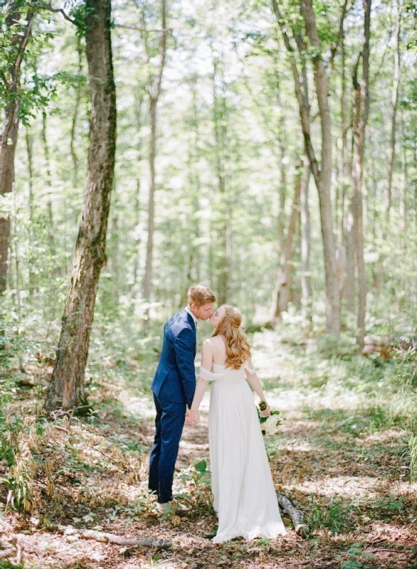 A Classic Wedding for Izzy and Tom