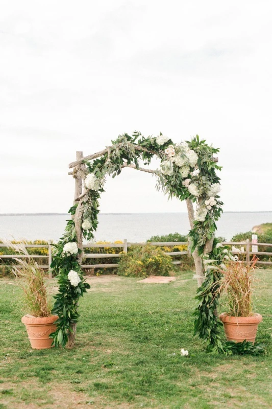 A Classic Wedding for Audrey and Meghan