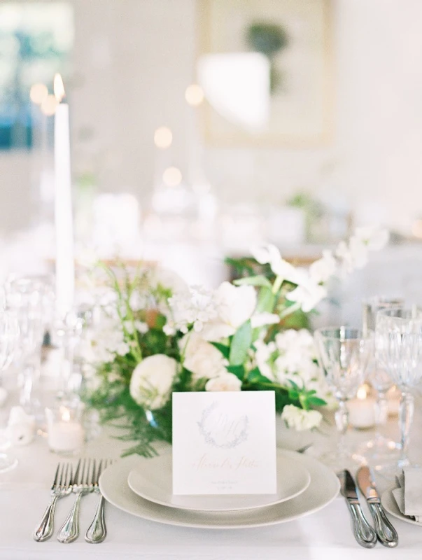 A Classic Wedding for Helen and Huu