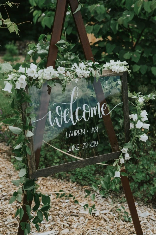 A Classic Wedding for Lauren and Ian