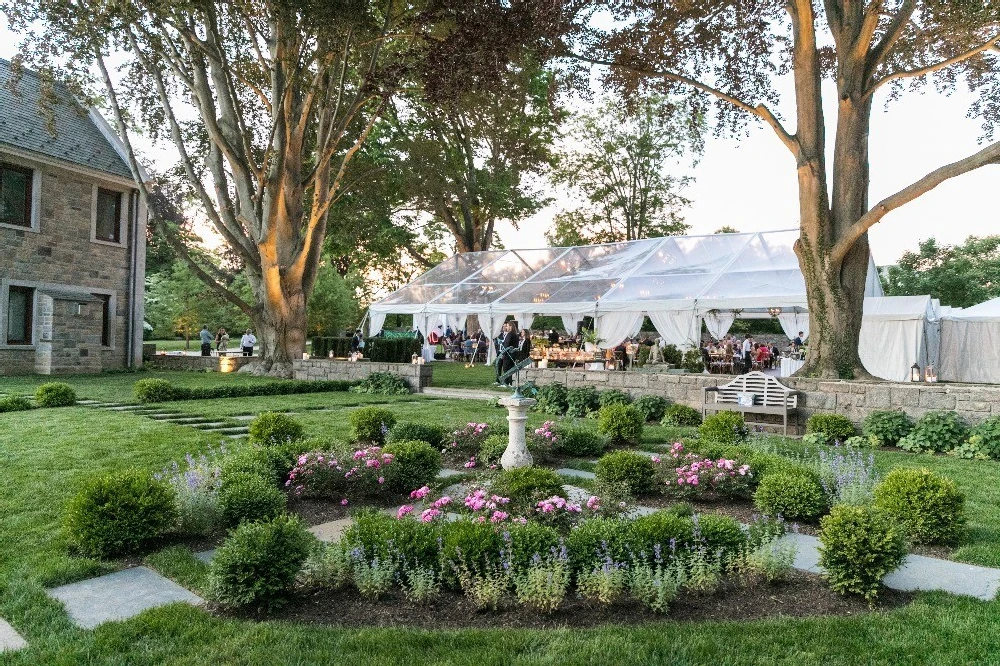 A Classic Wedding for Libby and Brian