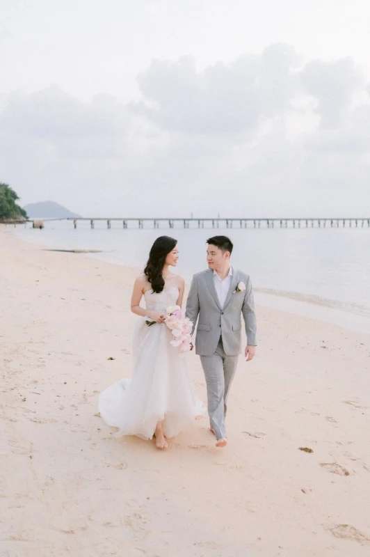 A Beach Wedding for Theresia and Claudio