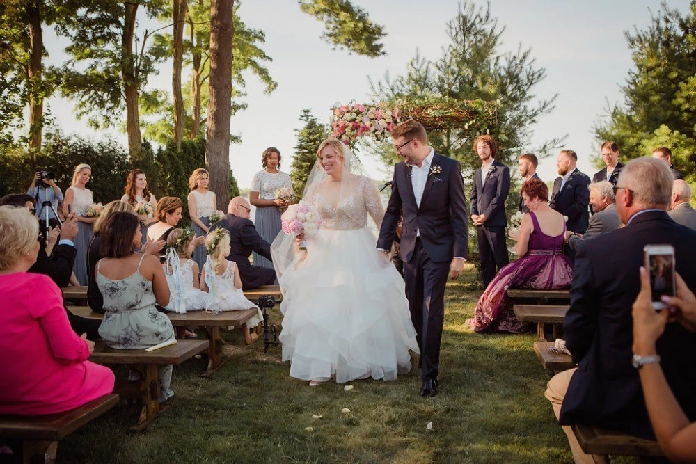 An Outdoor Wedding for Katy and Justin