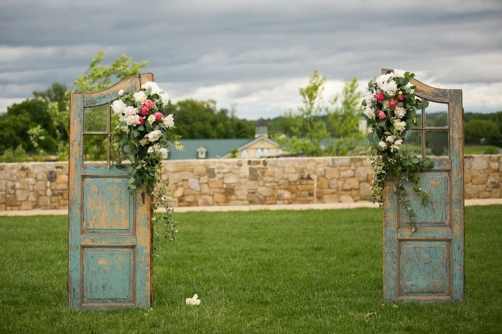 A Classic Wedding for Diana and Michael