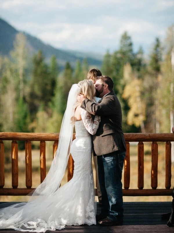 A Classic Wedding for Amanda and Blake