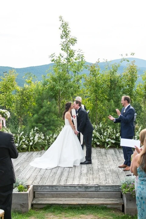 A Classic Wedding for Elizabeth and Andrew