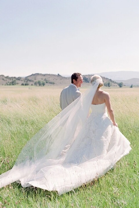 A Mountain Wedding for Bessie and John