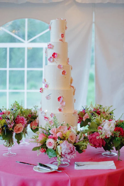 An Outdoor Wedding for Elle and Logan