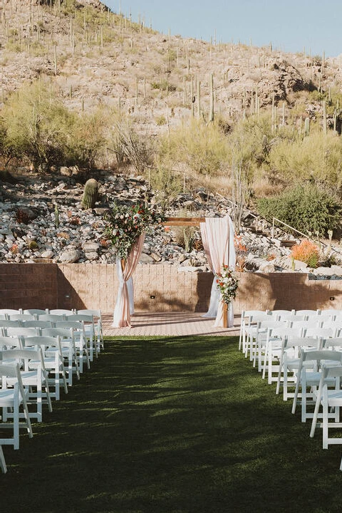 A Desert Wedding for Paola and Niven