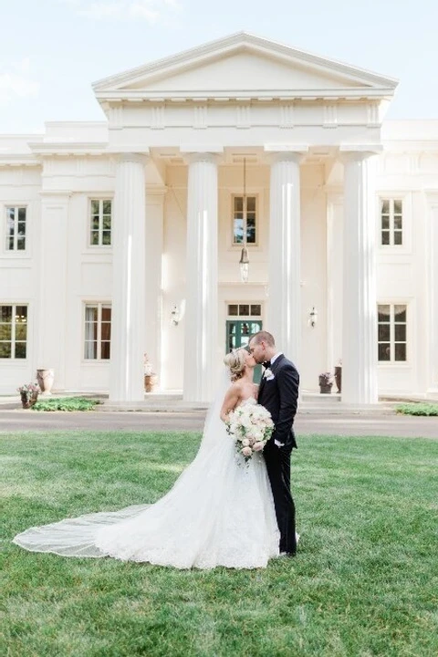 A Classic Wedding for Shannon and Tory