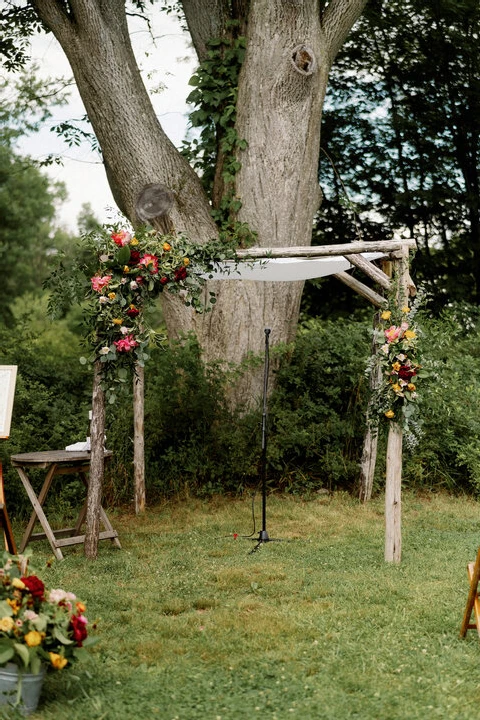 An Outdoor Wedding for Alex and Jon