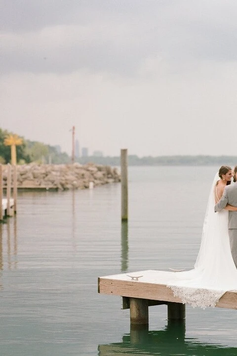 A Classic Wedding for Taylor and Michael