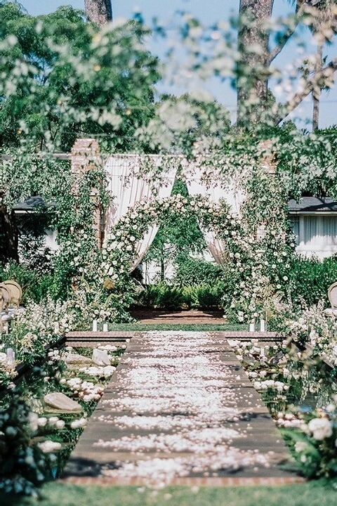 A Classic Wedding for Lisa and Angus