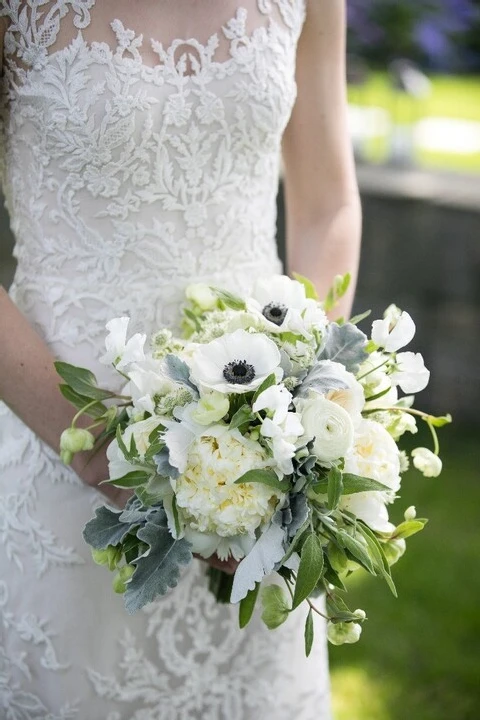 A Classic Wedding for Libby and Brian