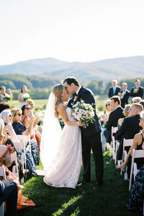 An Outdoor Wedding for Ellie and Stephen