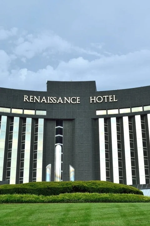 Renaissance St. Louis Airport Hotel